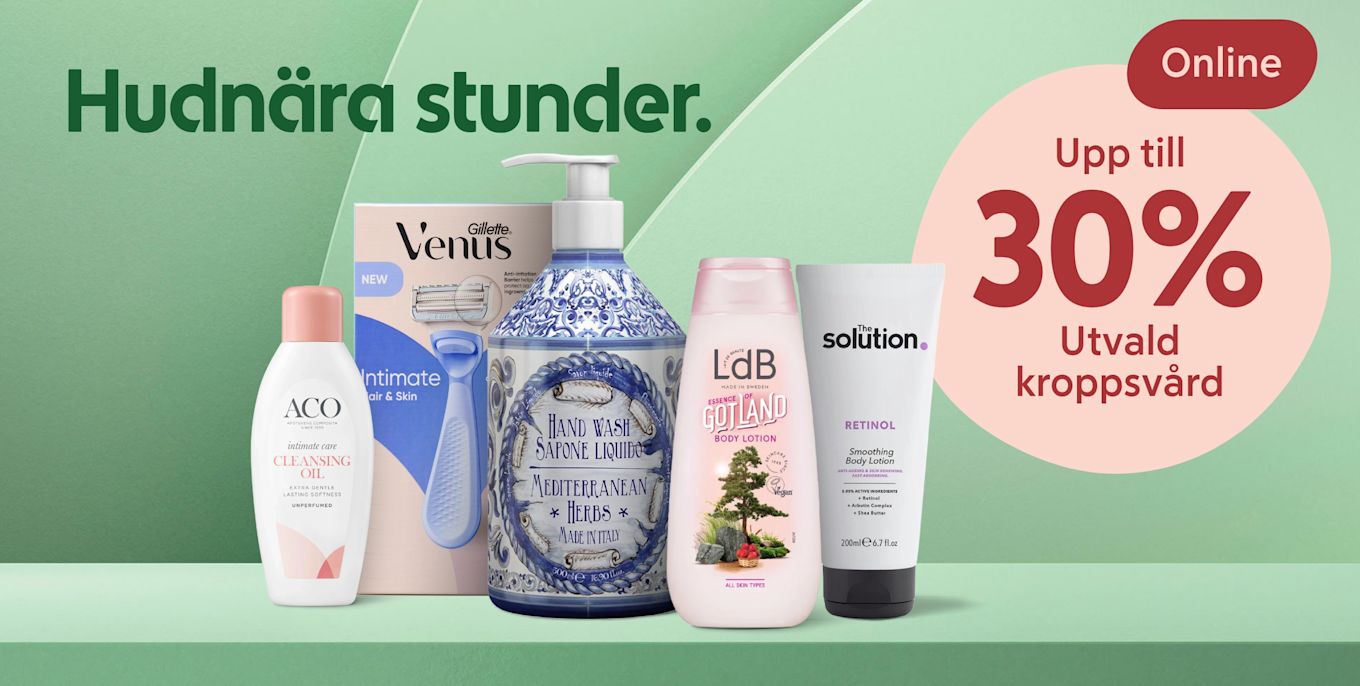 Flera kroppsvårdsprodukter i rad på grön bakgrund, inklusive ACO cleansing oil, Gillette Venus rakhyvel, blått pumpglas med dekoration, LdB body lotion och The Solution retinolkräm, med texten "Hudnära stunder" och en rosa cirkel som annonserar "Upp till 30% Utvald kroppsvård".