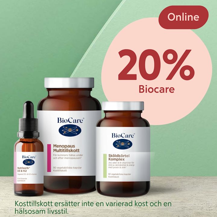 Tre BioCare-flaskor med kosttillskott (dropperflaska, stor och mellanstor burk) framför grön bakgrund, stor rosa cirkel visar texten "20% Biocare" och röd oval med "Online".