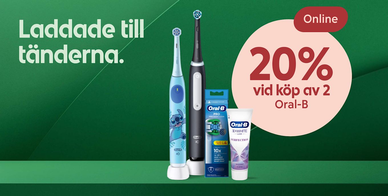 Två elektriska Oral‑B eltandborstar (en barnmodellerad med Stitch och en svart vuxenmodell) bredvid tandkräm och borsthuvuden mot grön bakgrund med texten "Laddade till tänderna" och en cirkel som säger "20% vid köp av 2 Oral‑B".