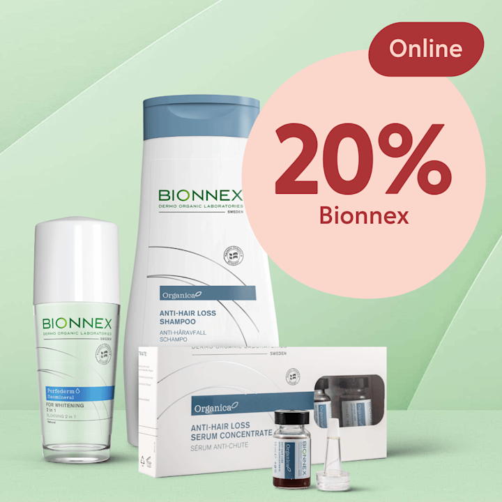 Tre Bionnex-hårvårdsprodukter (flaska med blå kork, tub och förpackning med ampuller) uppställda på ljust grönt underlag med stor rosa cirkel som visar "20% Bionnex" och en röd etikett "Online".
