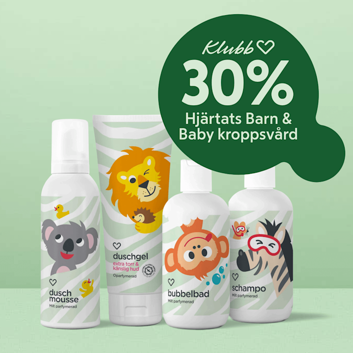 Fyra barnkroppsvårdsflaskor med lekfulla djurillustrationer (koala, lejon, apa, zebra) på mintgrön bakgrund tillsammans med mörkgrön cirkeltext "Klubb 30% Hjärtats Barn & Baby kropps­vård."