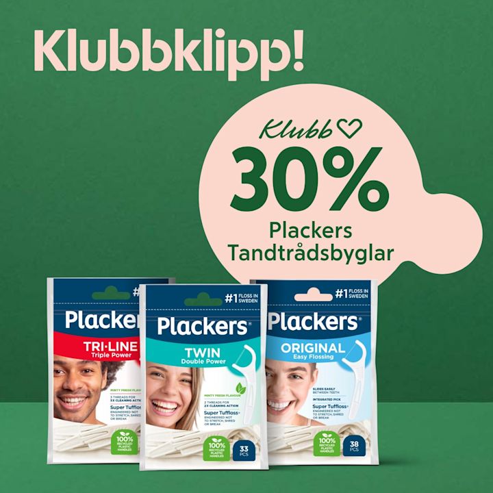 Grön bakgrund med texten "Klubbklipp!" och en rosa bubbla som visar "Klubb 30% Plackers Tandtrådsbyglar", framför tre paket Plackers tandtrådsbyglar (Tri-Line, Twin, Original) stående i förgrunden.