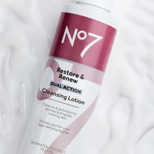 No7 Restore & Renew Dual Action Cleansing Lotion 200 ml
