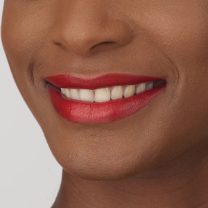 IsaDora Perfect Moisture Lipstick 4g 215 Classic Red 